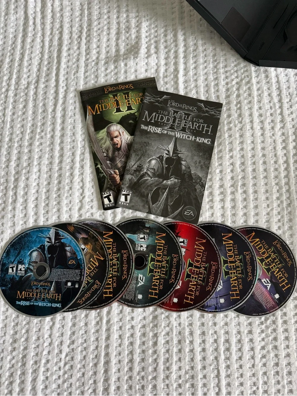 The Lord of the Rings: The Battle for Middle-earth II and Expansion